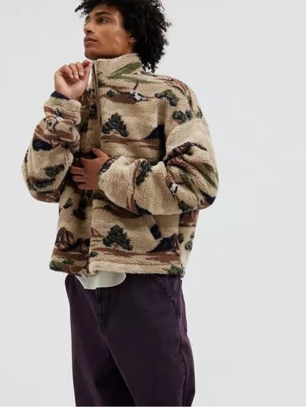BDG Scotty Printed Fleece Half-Zip Mock Neck Sweatshirt